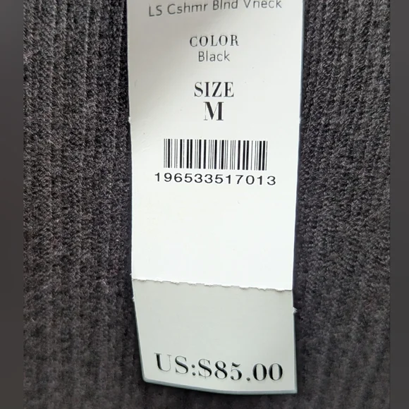 NWT White House Black Market Long Sleeve Cashmere Blend V-Neck Top Sz M - Picture 4 of 10